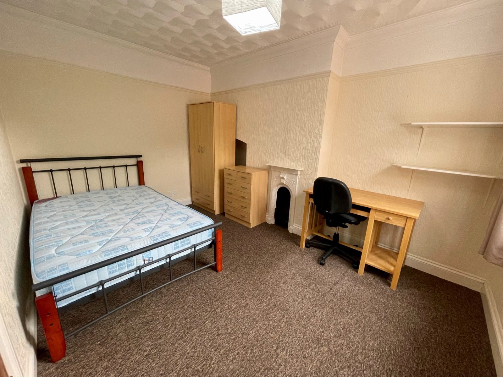 Knighton Fields Road East, Leicester LE2 6DP Priya Properties